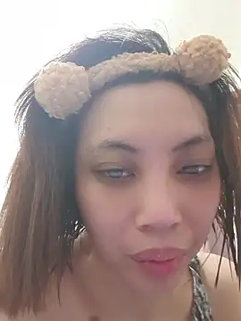 Snapshot of vivi_panda chatting on 05-25-26, 07:09 vivi panda online show from 05-25-26, 07:09