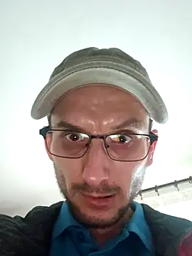 UpbeatXiphias online show from 04-19-26, 06:35