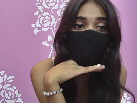 Shanaya xo online show from 08-05-26, 09:50