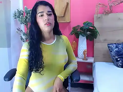 Snapshot of liahspencer chatting on 04-16-26, 07:03 liahspencer online show from 04-16-26, 07:03