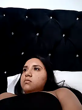 Snapshot of Valentina_Narvaez chatting on 05-08-26, 07:41 Valentina Narvaez online show from 05-08-26, 07:41