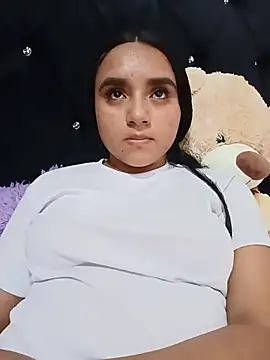 Snapshot of Valentina_Narvaez chatting on 06-19-26, 06:12 Valentina Narvaez online show from 06-19-26, 06:12
