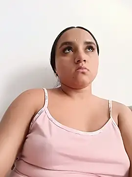 Snapshot of Valentina_Narvaez chatting on 07-03-26, 04:57 Valentina Narvaez online show from 07-03-26, 04:57