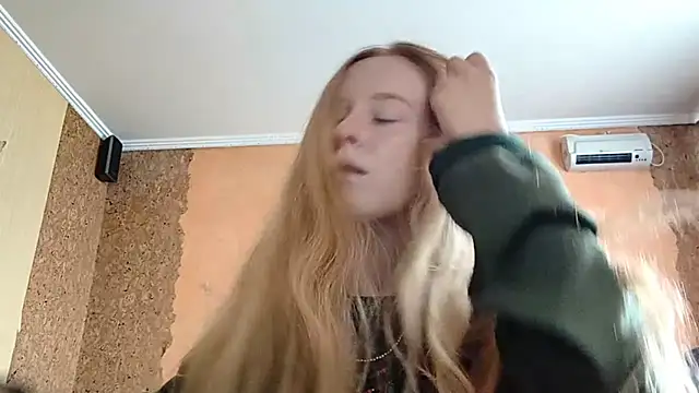 KateVibe 01 online show from 06-19-26, 04:06