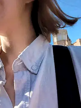 Julialexxxx online show from 05-22-26, 07:15