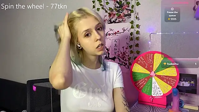 LunaBless online show from 05-21-26, 10:06