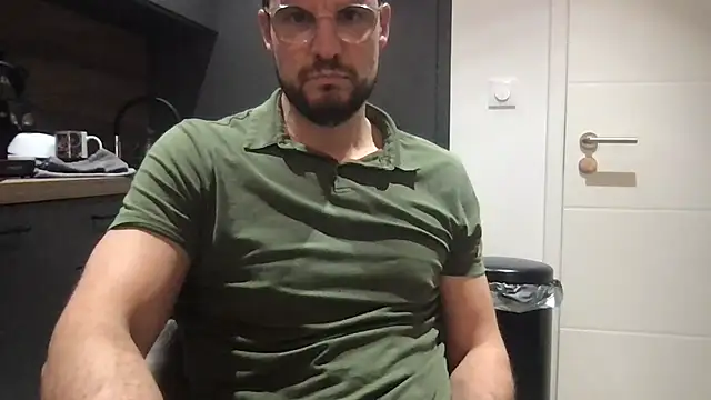 YoloNude online show from 04-07-26, 08:31