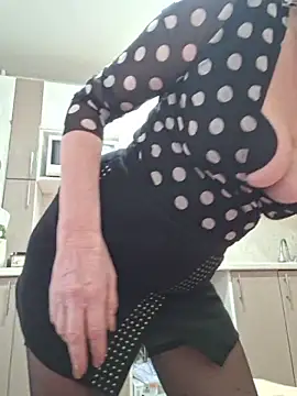 LaliaMia online show from 02-12-26, 03:56