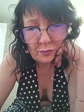 LaliaMia online show from 04-16-26, 01:01