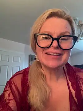 Snapshot of Love_Lee_xo chatting on 06-15-26, 11:56 Love Lee xo online show from 06-15-26, 11:56