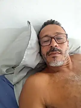 Snapshot of paizao1977brazil chatting on 04-06-26, 03:35 paizao1977brazil online show from 04-06-26, 03:35