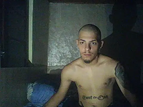 Snapshot of robertmrn112 chatting on 06-04-26, 11:11 robertmrn112 online show from 06-04-26, 11:11