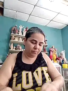 Golositadeamor online show from 06-15-26, 05:37