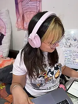 Snapshot of ZoeyDoll_ chatting on 05-28-26, 02:53 ZoeyDoll online show from 05-28-26, 02:53