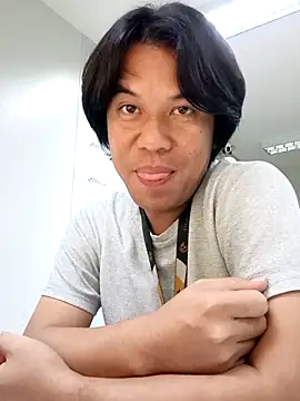 Snapshot of akiramoore chatting on 06-02-26, 02:13 akiramoore online show from 06-02-26, 02:13
