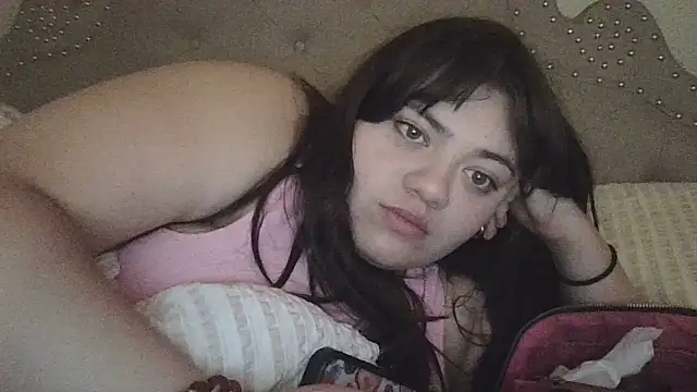 Snapshot of viennaavisabella chatting on 04-06-26, 08:04 viennaavisabella online show from 04-06-26, 08:04