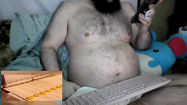 Snapshot of BriTheTopBear chatting on 06-21-26, 11:40 BriTheTopBear online show from 06-21-26, 11:40