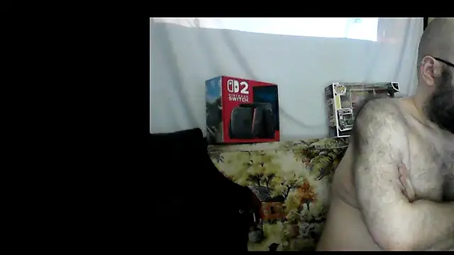Snapshot of BriTheTopBear chatting on 07-04-26, 05:35 BriTheTopBear online show from 07-04-26, 05:35