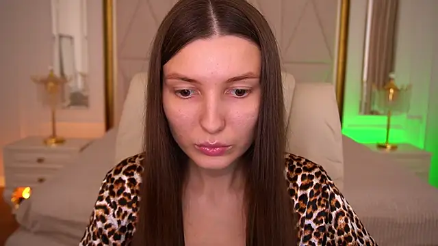 AshleyBaie online show from 07-14-26, 12:00