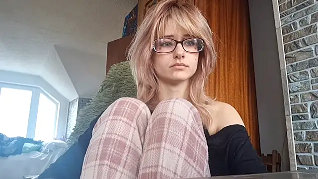 IceeWomen online show from 04-08-26, 01:00