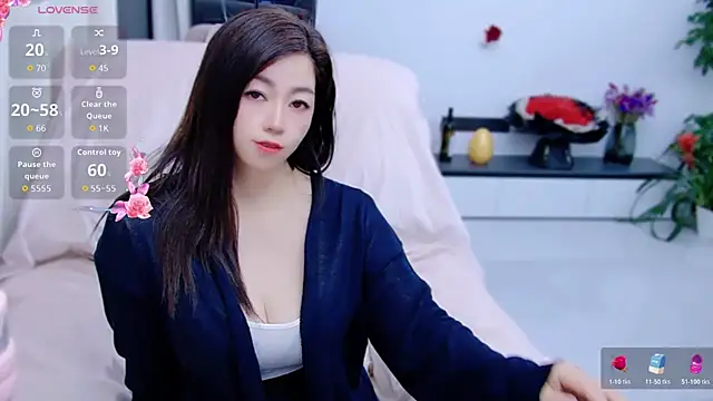 Snapshot of Millin-Mi chatting on 04-24-26, 11:23 Millin-Mi online show from 04-24-26, 11:23