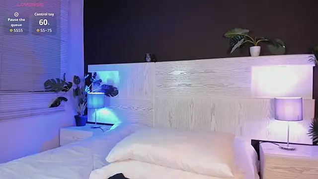 angelina hilton online show from 06-05-26, 11:49