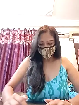 Aliyaa bhat online show from 04-17-26, 04:04