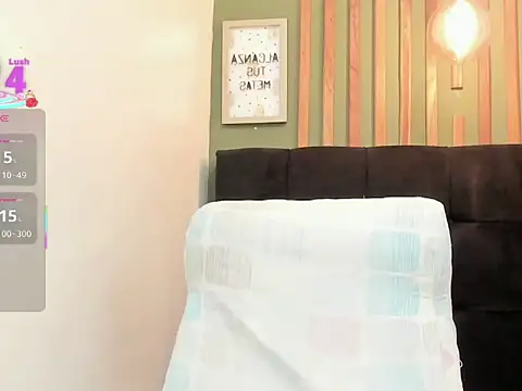 Snapshot of Laura_vega23 chatting on 04-18-26, 05:33 Laura vega23 online show from 04-18-26, 05:33