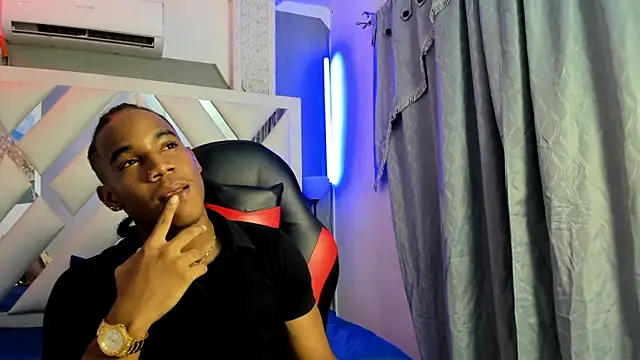 axel silva4 online show from 05-05-26, 07:33