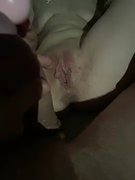 Snapshot of sex2me chatting on 04-08-26, 06:19 sex2me online show from 04-08-26, 06:19