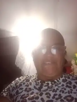 Snapshot of Pato-Andrea26 chatting on 05-13-26, 01:41 Pato-Andrea26 online show from 05-13-26, 01:41