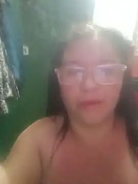 Snapshot of Pato-Andrea26 chatting on 05-20-26, 01:50 Pato-Andrea26 online show from 05-20-26, 01:50