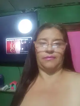 Snapshot of Pato-Andrea26 chatting on 06-18-26, 03:49 Pato-Andrea26 online show from 06-18-26, 03:49