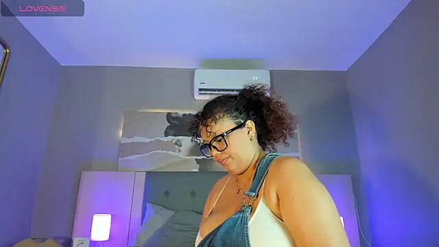 Zara Holly  online show from 07-19-26, 06:55