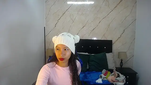 hasley cute online show from 04-28-26, 07:30