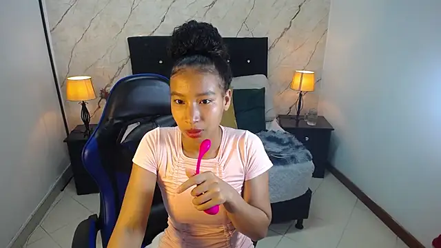 hasley cute online show from 05-11-26, 07:22