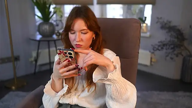 Snapshot of AvisKaplin chatting on 04-07-26, 01:11 AvisKaplin online show from 04-07-26, 01:11