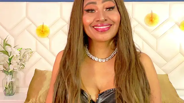 Snapshot of Kiara_Parker_ chatting on 06-10-26, 08:19 Kiara Parker online show from 06-10-26, 08:19