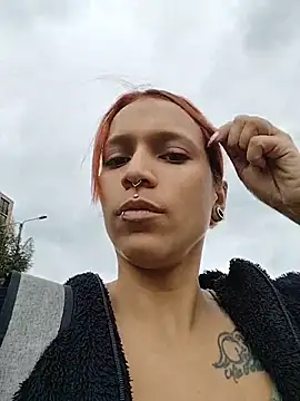 Mia 0-4 online show from 04-11-26, 03:38