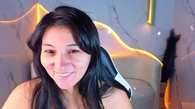 Snapshot of Alisson_tx_ chatting on 04-24-26, 08:00 Alisson tx online show from 04-24-26, 08:00