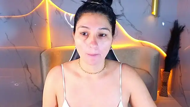 Snapshot of Alisson_tx_ chatting on 05-15-26, 07:43 Alisson tx online show from 05-15-26, 07:43