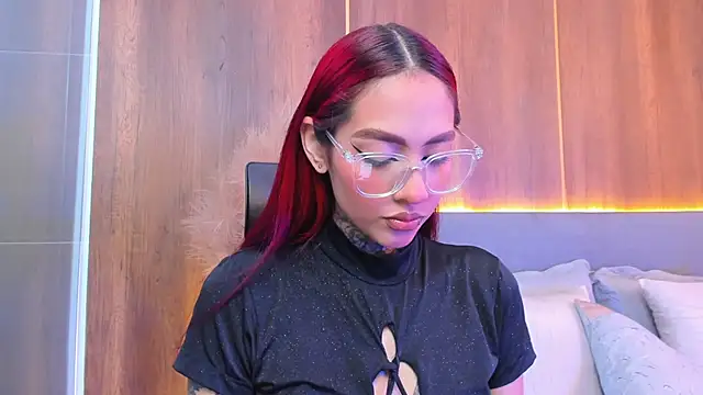  Megan Angel  online show from 04-11-26, 04:00