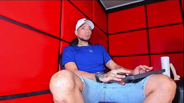 Daniel huge22 online show from 04-15-26, 01:40