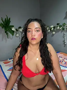 Snapshot of RoxanaEvanss chatting on 05-25-26, 08:48 RoxanaEvanss online show from 05-25-26, 08:48