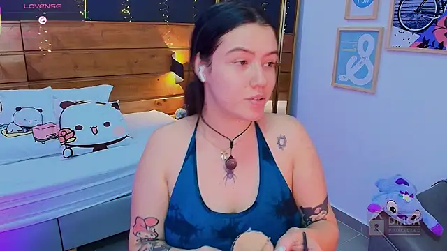Snapshot of aria_bloomer chatting on 04-18-26, 07:58 aria bloomer online show from 04-18-26, 07:58