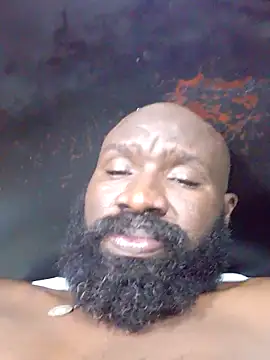 Snapshot of Salchichon18 chatting on 07-25-26, 05:27 Salchichon18 online show from 07-25-26, 05:27