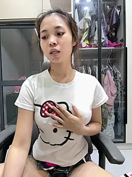 Mimiluv1234 online show from 07-28-26, 02:13