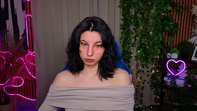 SharonBrowns online show from 04-15-26, 06:37