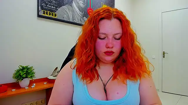 Snapshot of Aillia-Rous chatting on 05-16-26, 06:32 Aillia-Rous online show from 05-16-26, 06:32