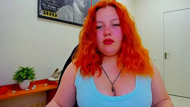 Snapshot of Aillia-Rous chatting on 05-16-26, 06:43 Aillia-Rous online show from 05-16-26, 06:43